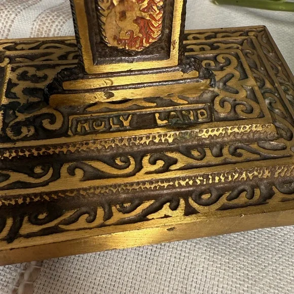 Vintage Brass Menorah Judaica Hanukkah 12 tribes of Israel “HOLY LAND JERUSALEM“ - Picture 4 of 9